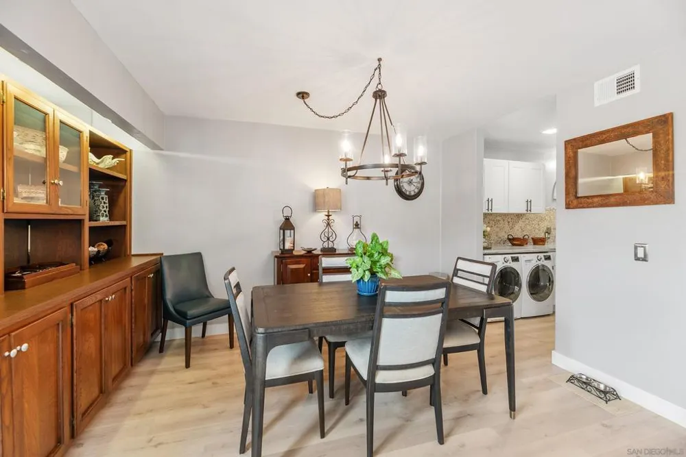 7512 Viejo Castilla #17 Carlsbad, CA 92009