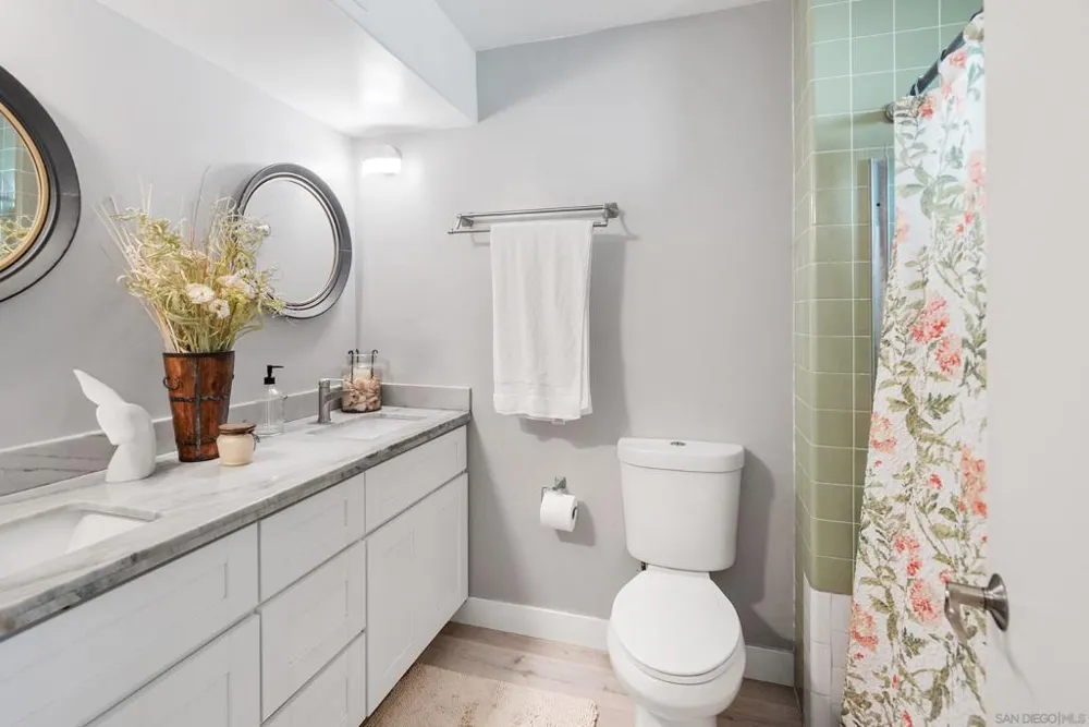 7512 Viejo Castilla #17 Carlsbad, CA 92009