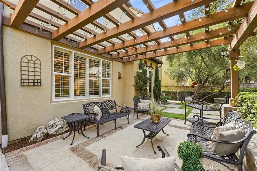 21 Waterspout Irvine, CA 92620