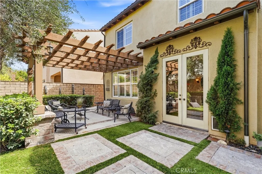 21 Waterspout Irvine, CA 92620