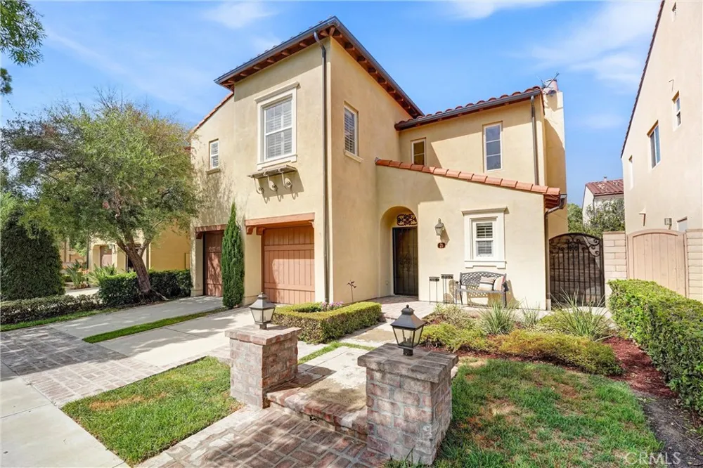 21 Waterspout Irvine, CA 92620