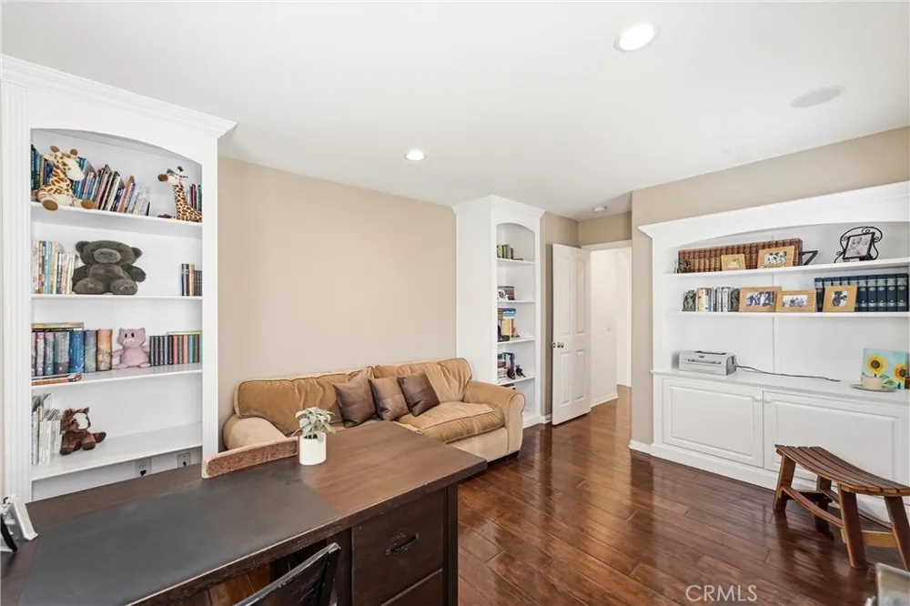 21 Waterspout Irvine, CA 92620