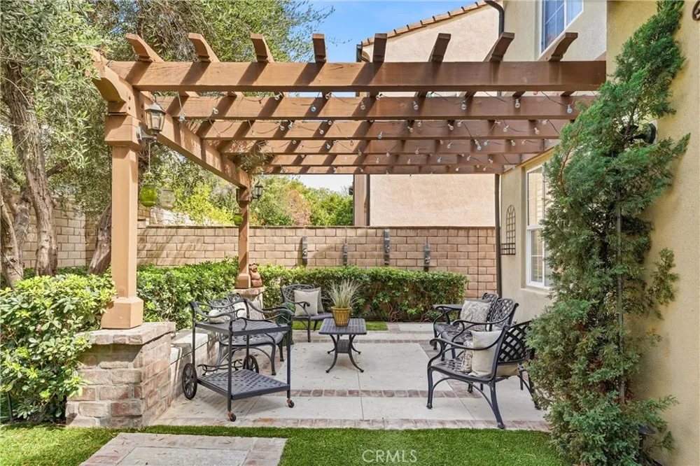 21 Waterspout Irvine, CA 92620