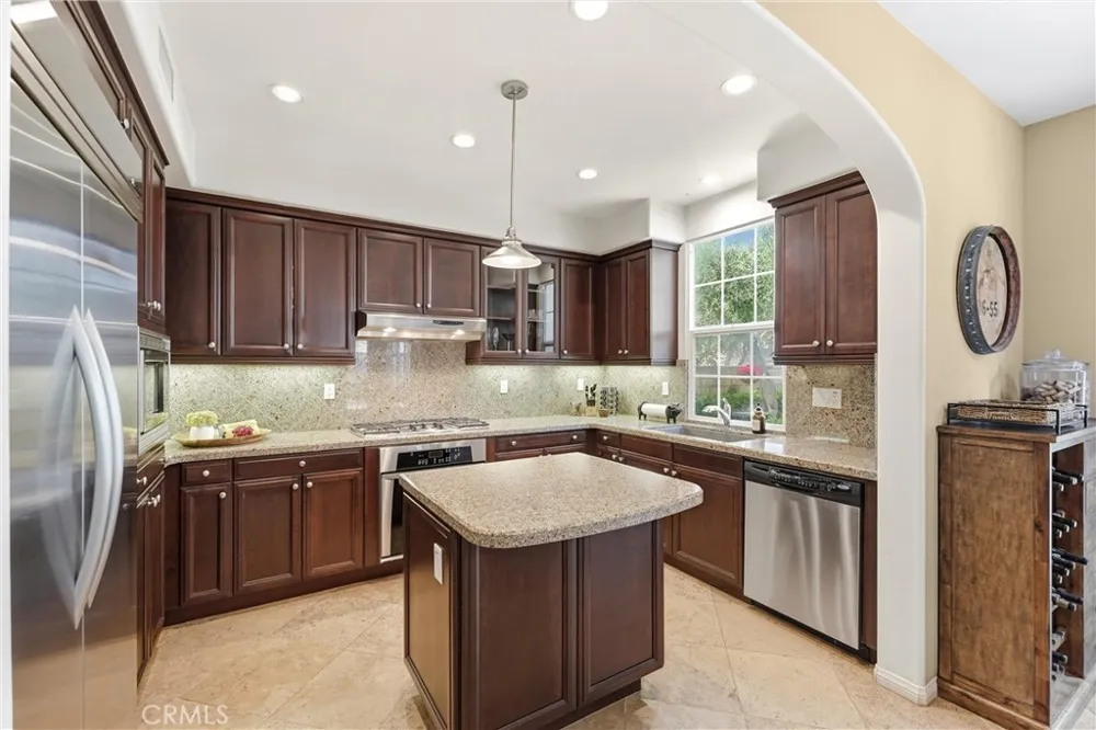 21 Waterspout Irvine, CA 92620