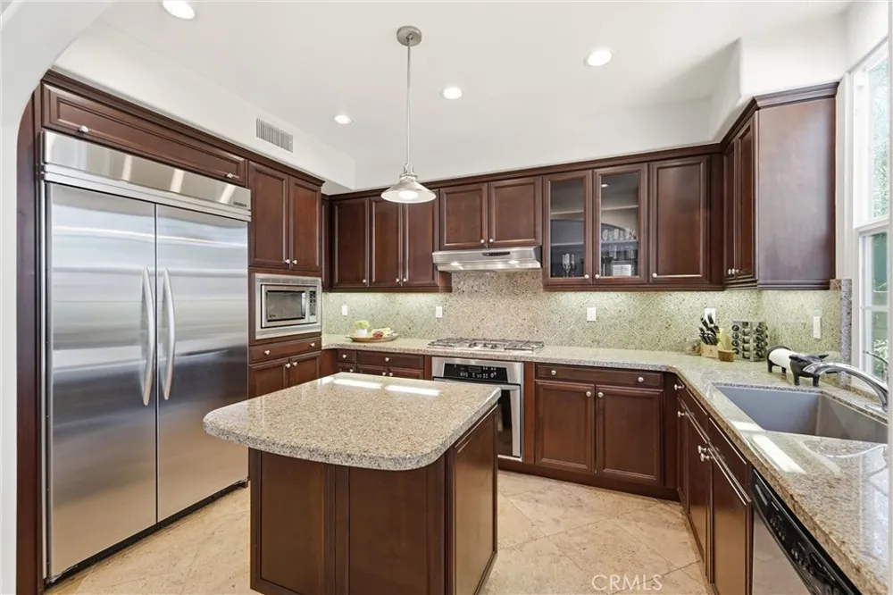 21 Waterspout Irvine, CA 92620