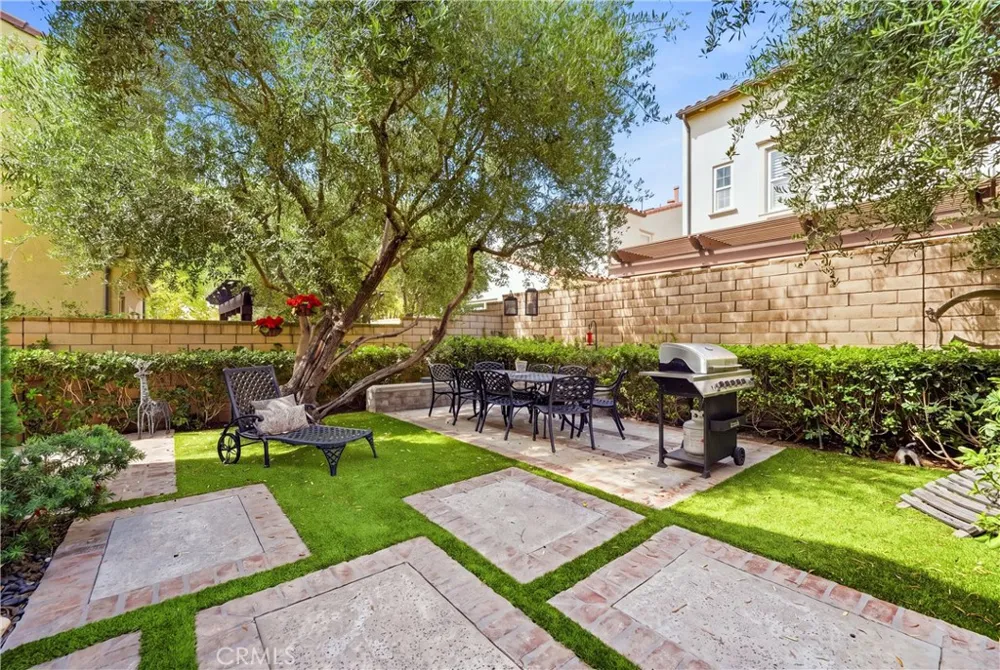21 Waterspout Irvine, CA 92620