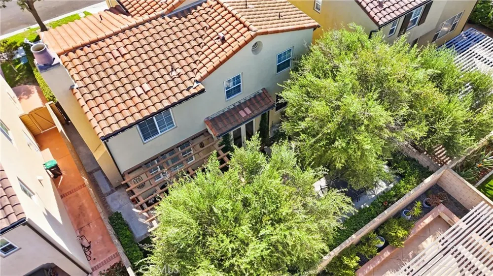 21 Waterspout Irvine, CA 92620