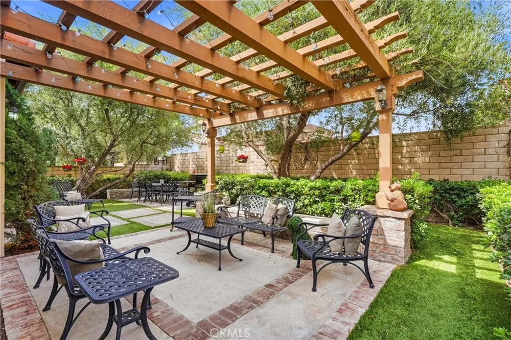 21 Waterspout Irvine, CA 92620