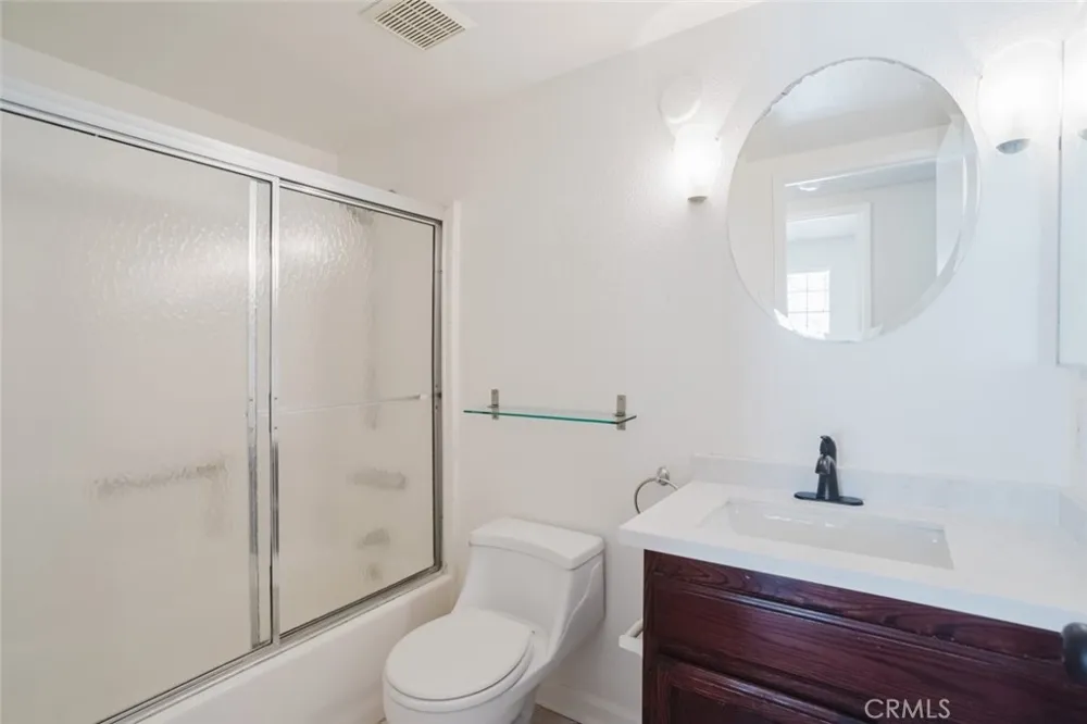11743 Canoga Avenue Chatsworth, CA 91311