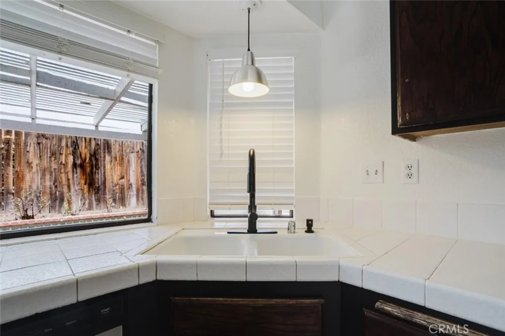 11743 Canoga Avenue Chatsworth, CA 91311