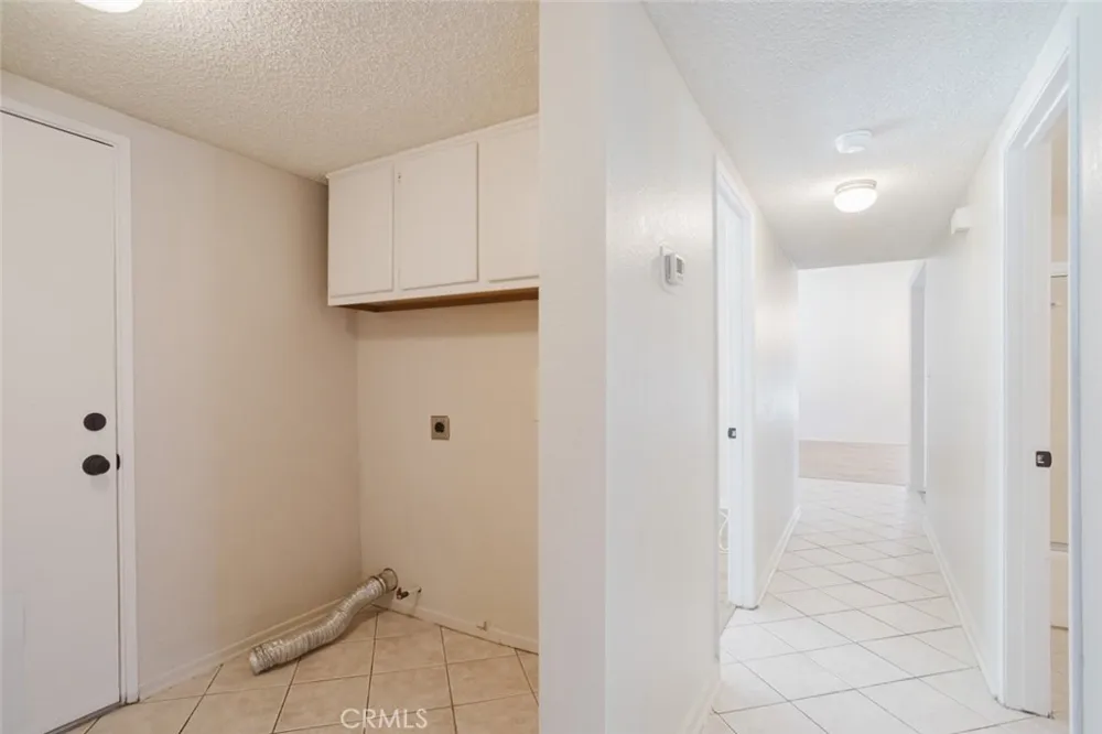 11743 Canoga Avenue Chatsworth, CA 91311