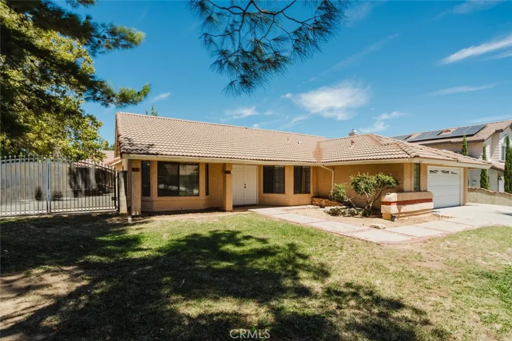 11743 Canoga Avenue Chatsworth, CA 91311
