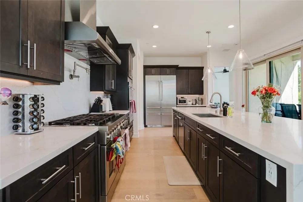 11743 Canoga Avenue Chatsworth, CA 91311