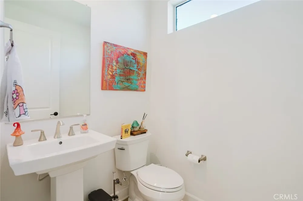 11743 Canoga Avenue Chatsworth, CA 91311