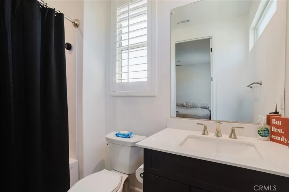 11743 Canoga Avenue Chatsworth, CA 91311