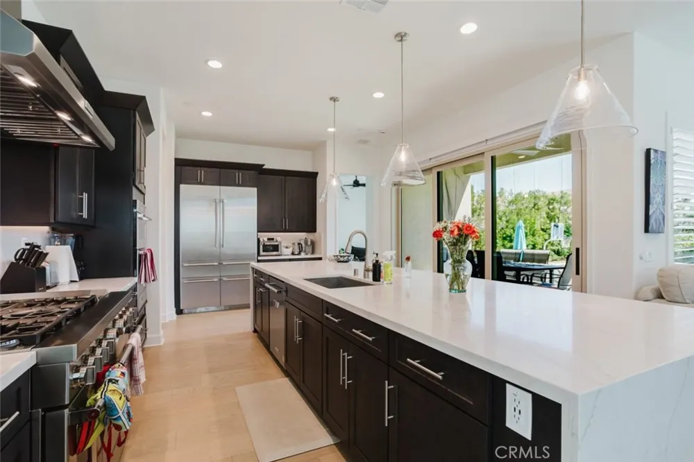 11743 Canoga Avenue Chatsworth, CA 91311