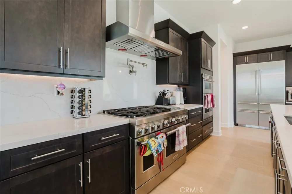11743 Canoga Avenue Chatsworth, CA 91311