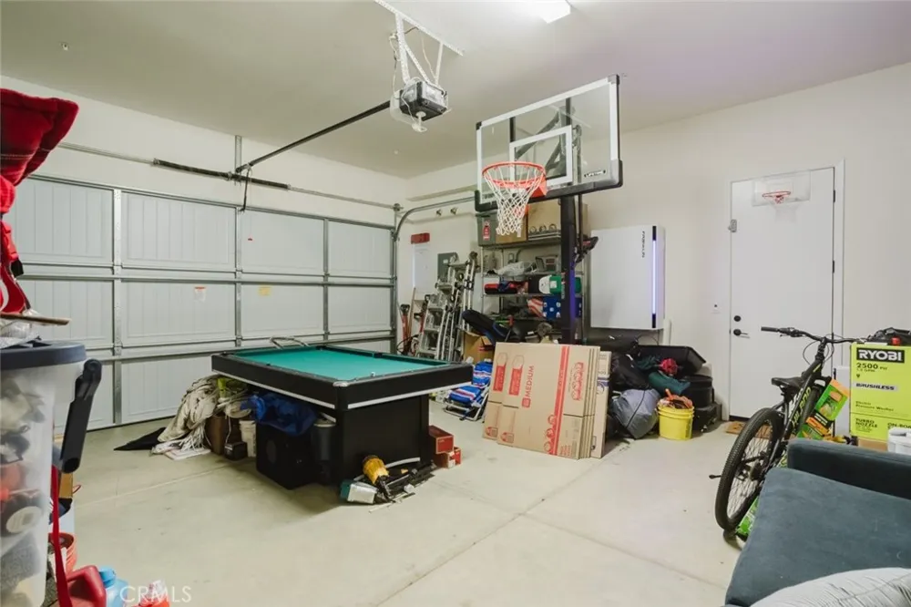 11743 Canoga Avenue Chatsworth, CA 91311