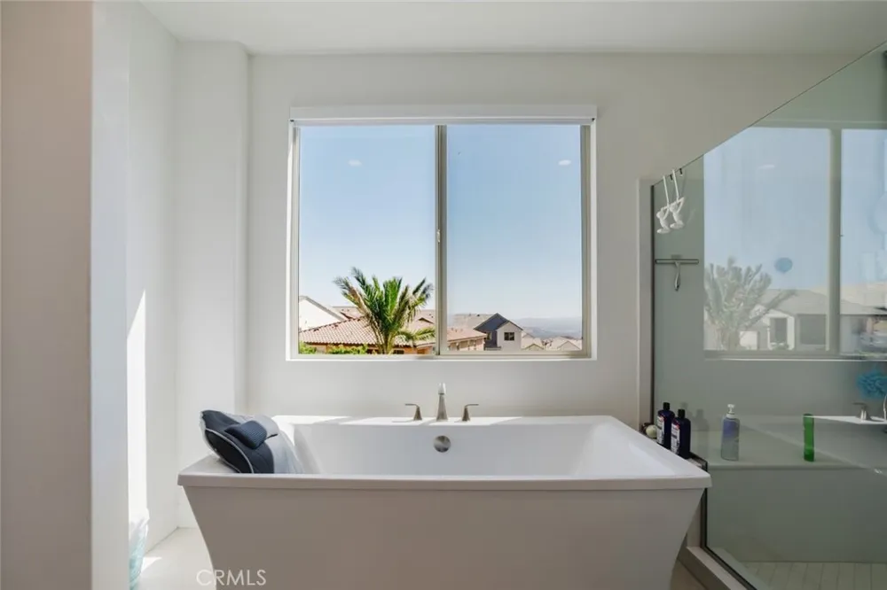 11743 Canoga Avenue Chatsworth, CA 91311
