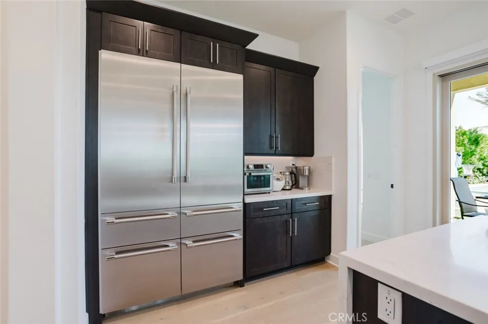 11743 Canoga Avenue Chatsworth, CA 91311