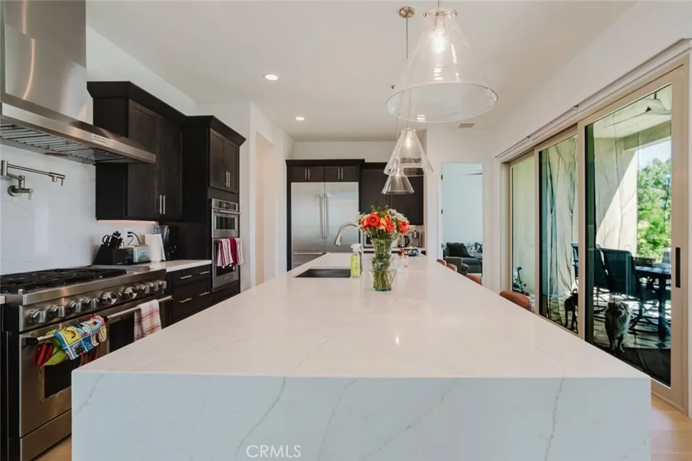 11743 Canoga Avenue Chatsworth, CA 91311