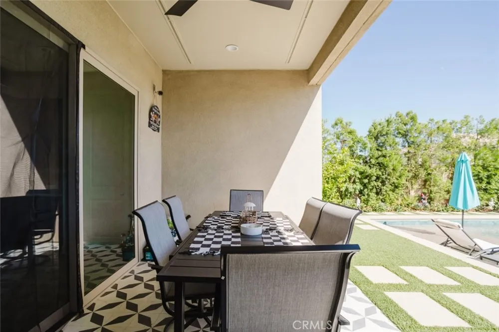 11743 Canoga Avenue Chatsworth, CA 91311