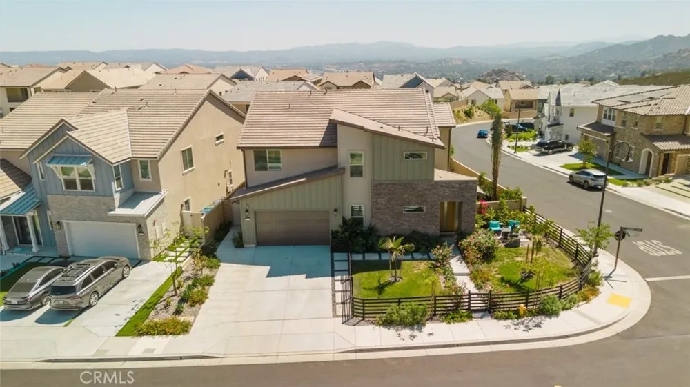 11743 Canoga Avenue Chatsworth, CA 91311