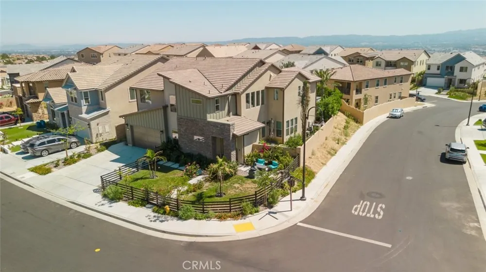 11743 Canoga Avenue Chatsworth, CA 91311