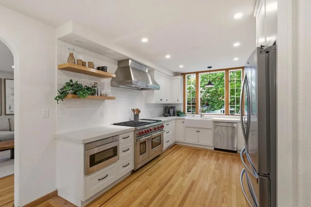 408 Warren Road San Mateo, CA 94402