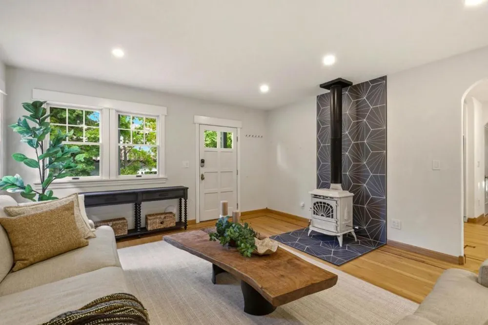 408 Warren Road San Mateo, CA 94402