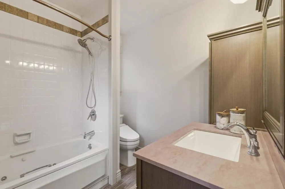 408 Warren Road San Mateo, CA 94402