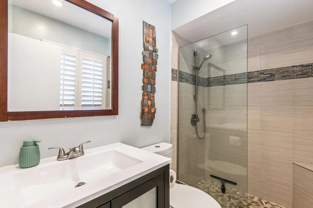 1371 E Francis Drive Palm Springs, CA 92262