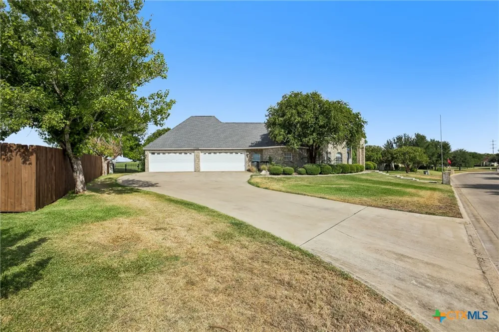 2513 Hester Way Salado, TX 76571