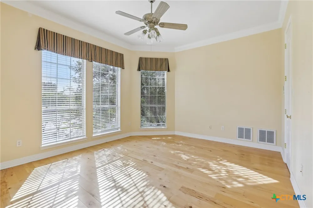 2513 Hester Way Salado, TX 76571