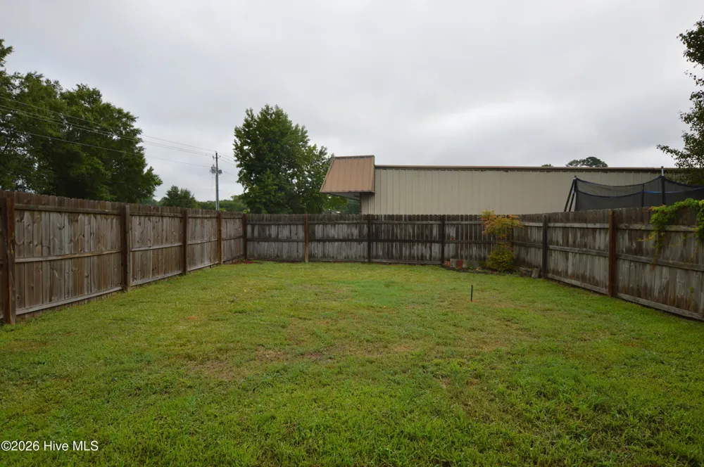 105 Creekview Drive Jacksonville, NC 28540