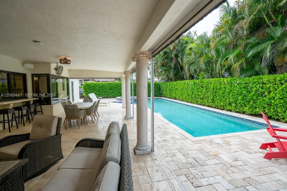 15600 NW 82nd Ct Miami Lakes, FL 33016