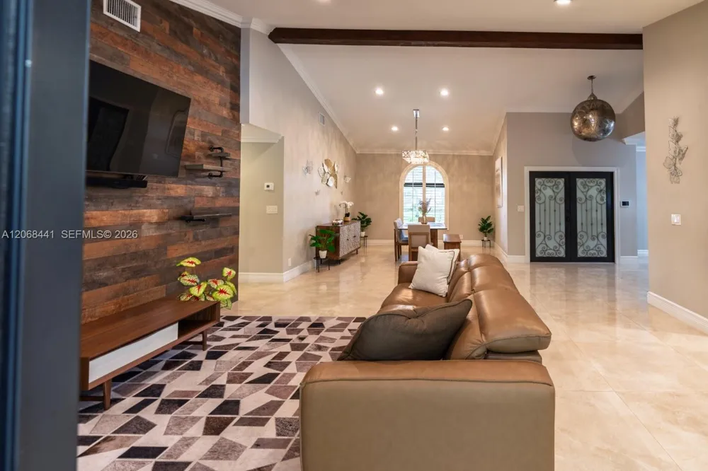 15600 NW 82nd Ct Miami Lakes, FL 33016