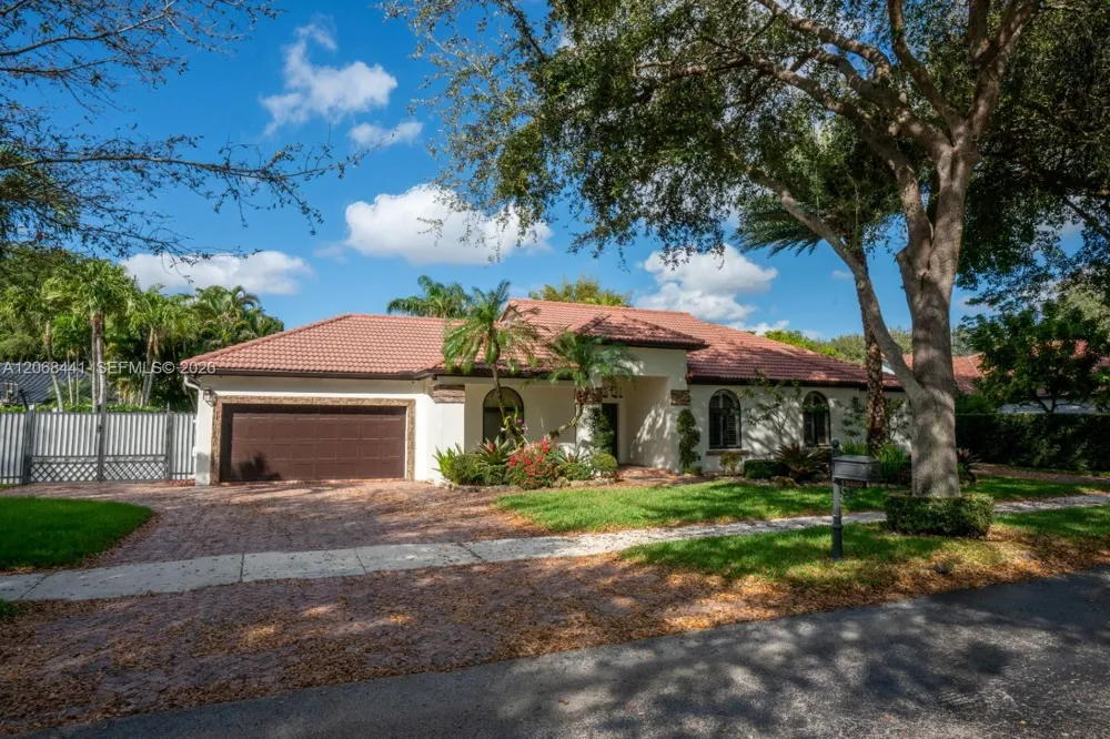 15600 NW 82nd Ct Miami Lakes, FL 33016