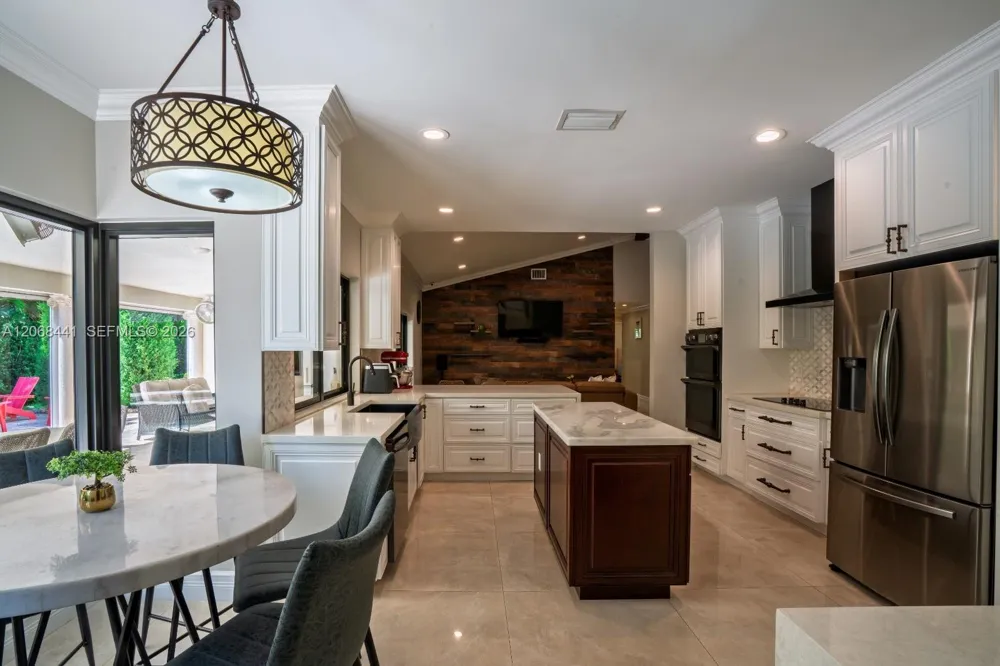 15600 NW 82nd Ct Miami Lakes, FL 33016