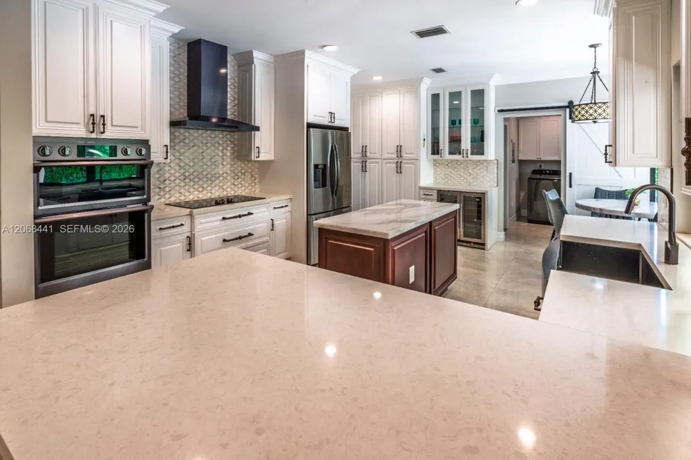 15600 NW 82nd Ct Miami Lakes, FL 33016