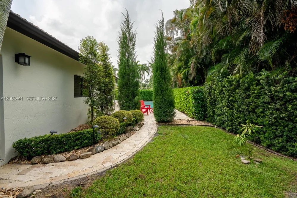15600 NW 82nd Ct Miami Lakes, FL 33016