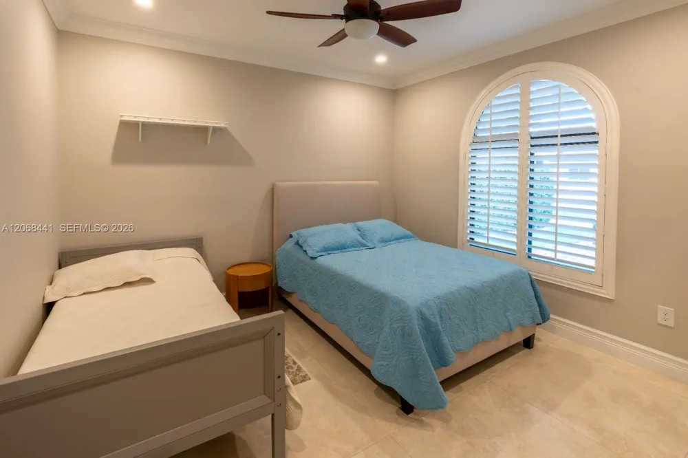 15600 NW 82nd Ct Miami Lakes, FL 33016