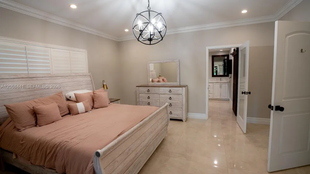15600 NW 82nd Ct Miami Lakes, FL 33016