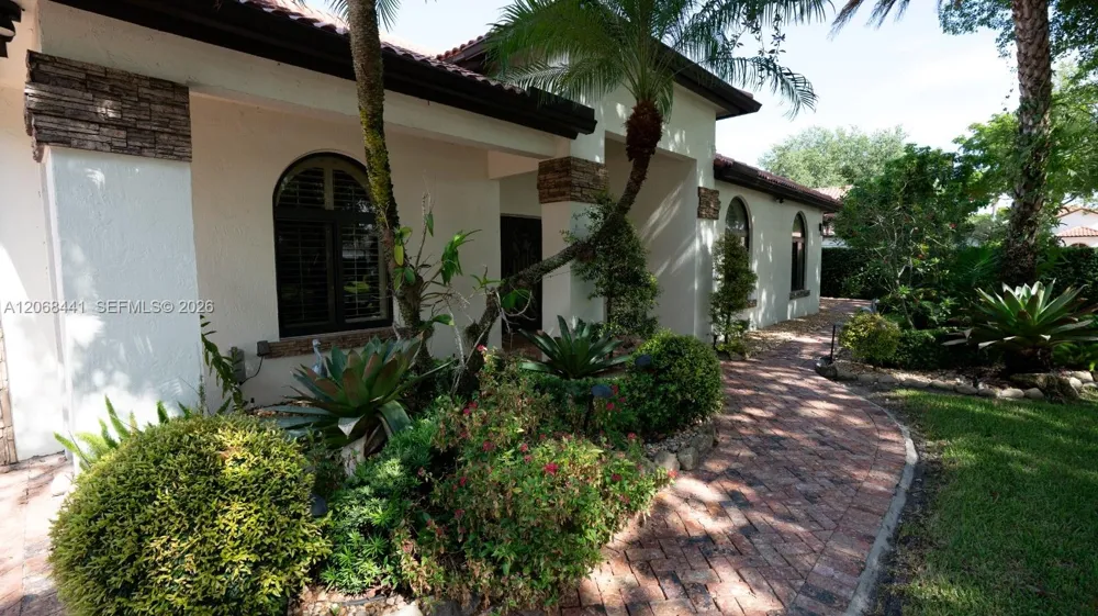 15600 NW 82nd Ct Miami Lakes, FL 33016