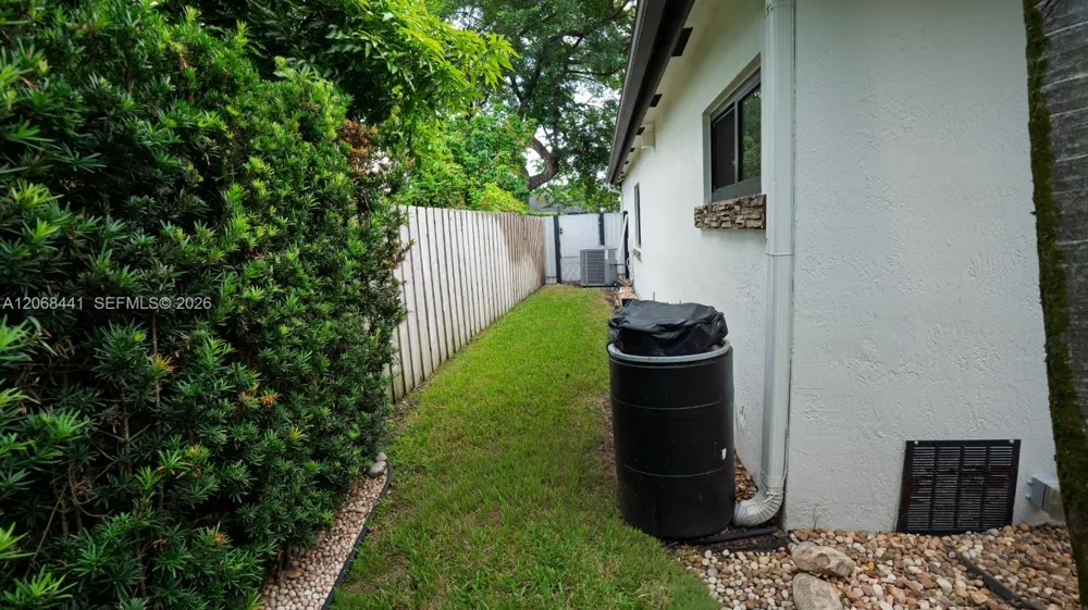 15600 NW 82nd Ct Miami Lakes, FL 33016