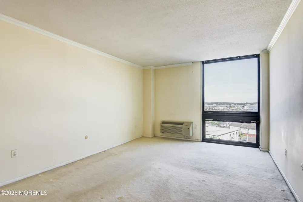 1 Channel Drive ##702 Monmouth Beach, NJ 07750