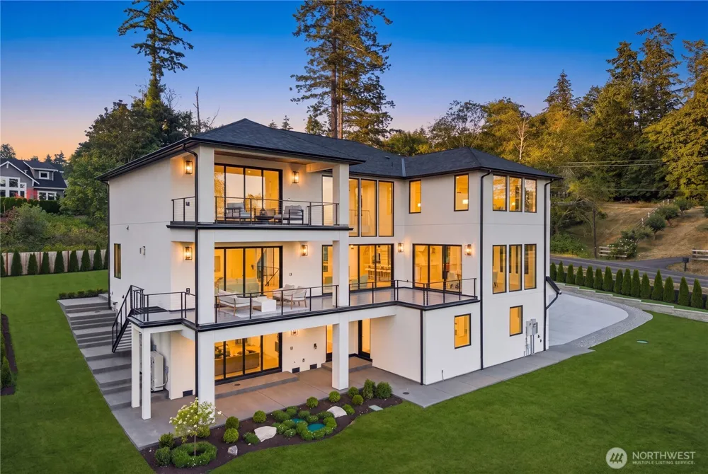 6220 Cromwell Drive NW Gig Harbor, WA 98335