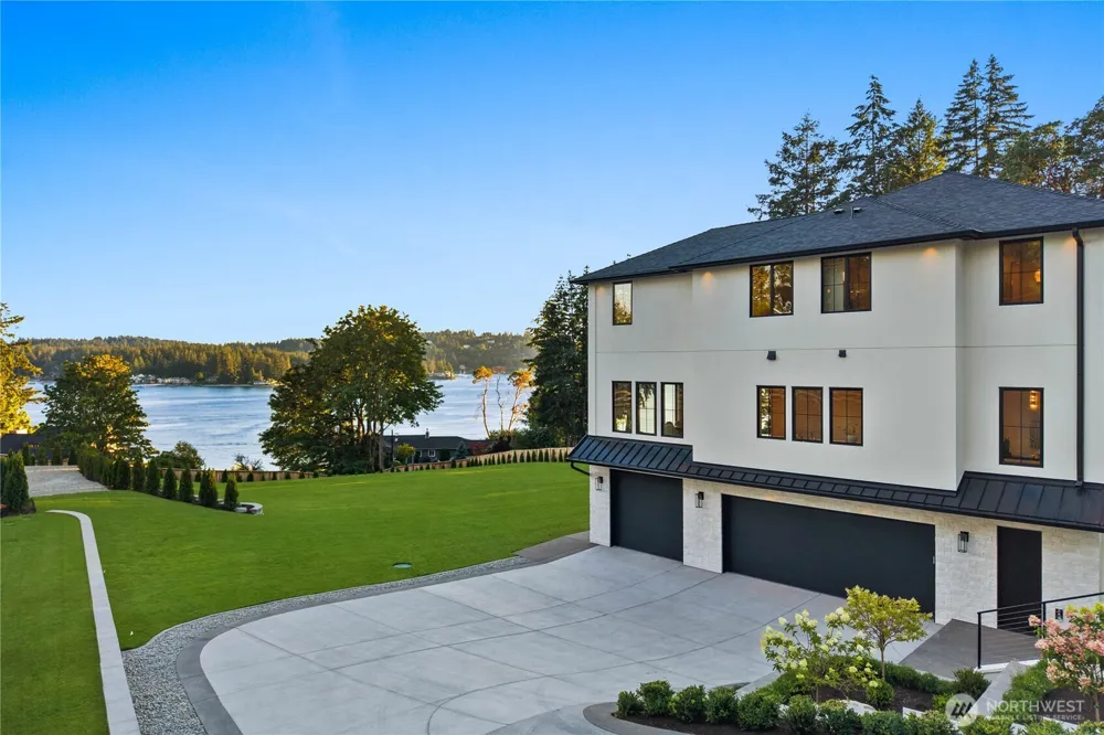 6220 Cromwell Drive NW Gig Harbor, WA 98335