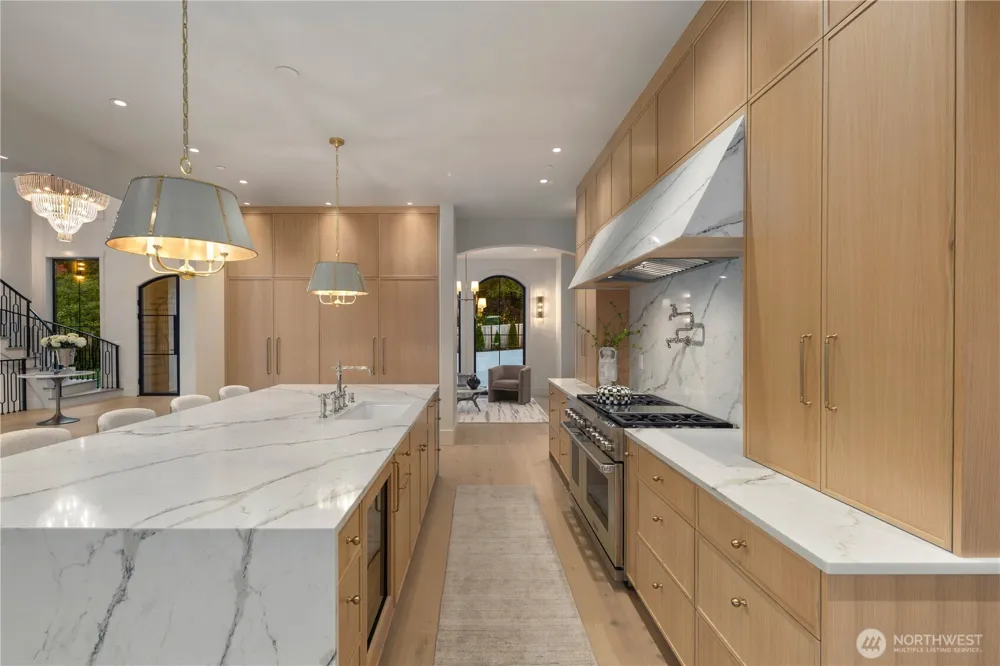 6220 Cromwell Drive NW Gig Harbor, WA 98335