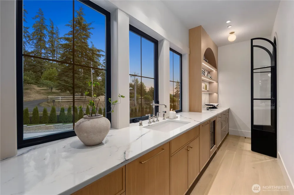 6220 Cromwell Drive NW Gig Harbor, WA 98335
